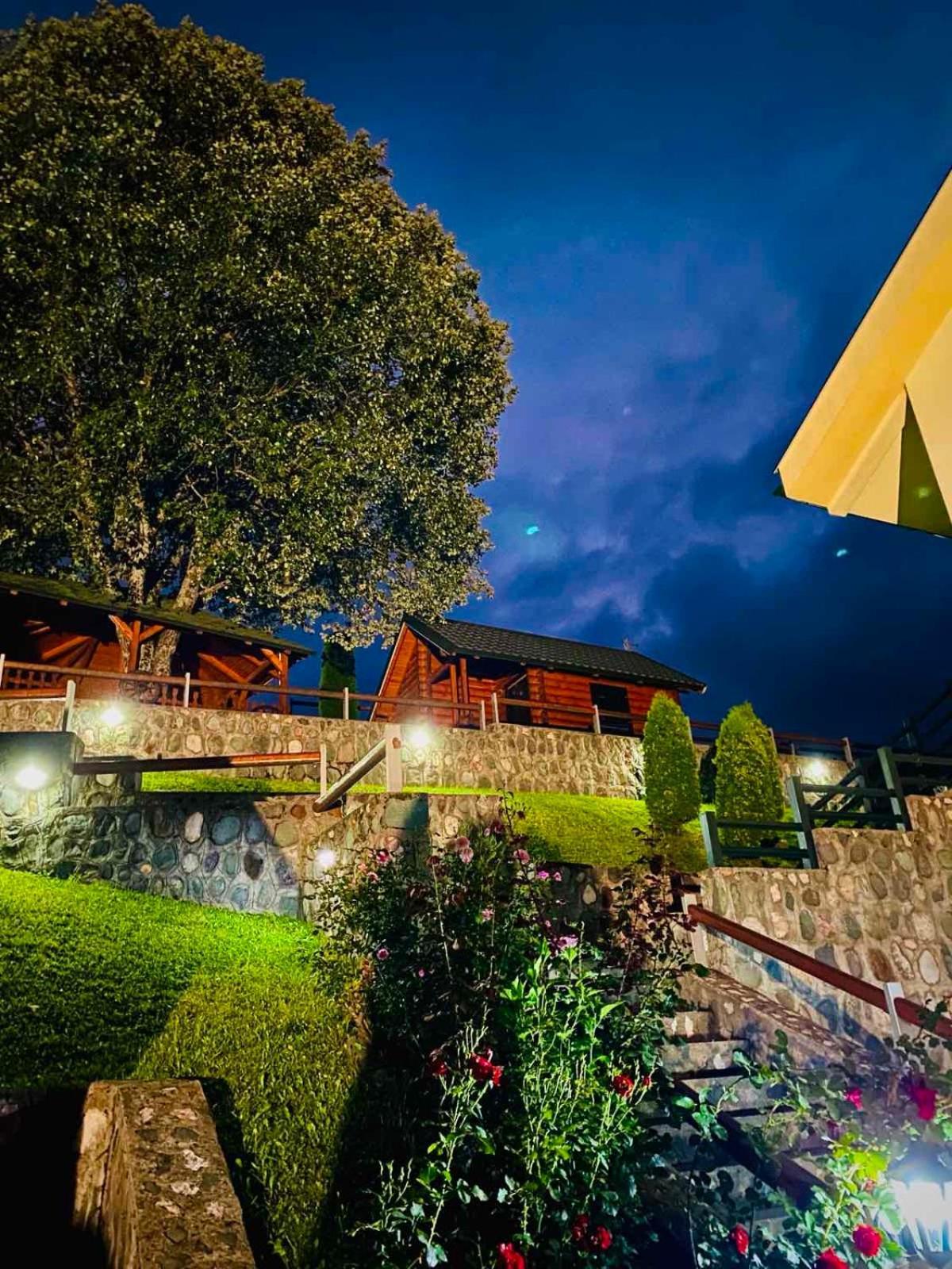 Motel Krstac 모이코바츠 외부 사진